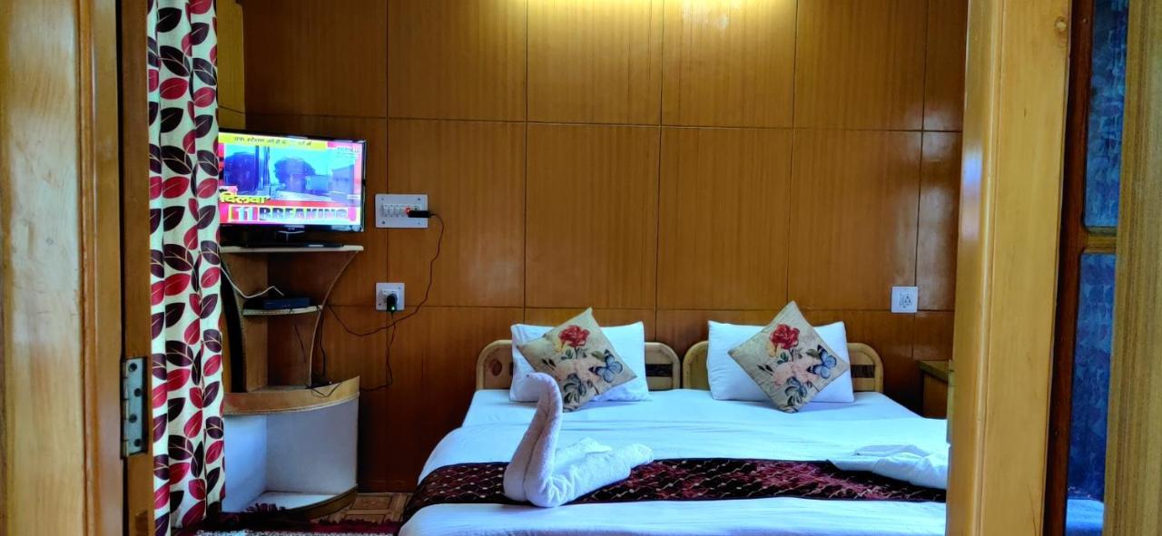 Youthok Guest House 레 외부 사진