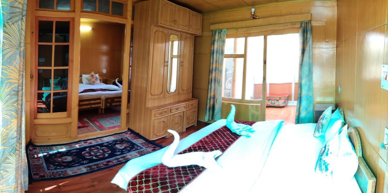 Youthok Guest House 레 외부 사진