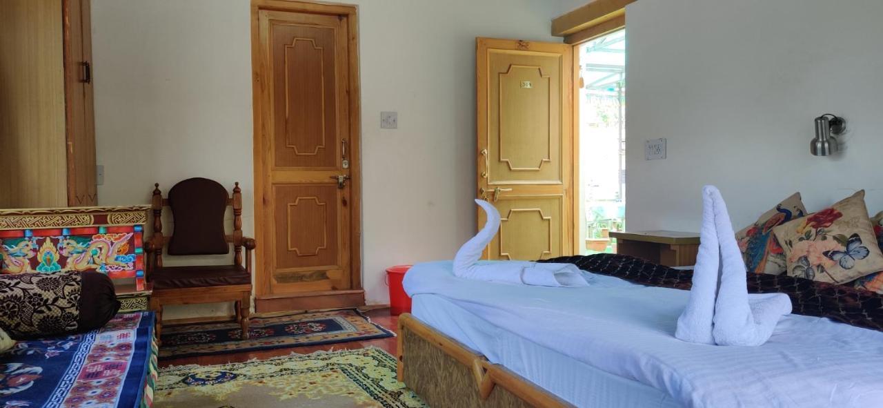 Youthok Guest House 레 외부 사진