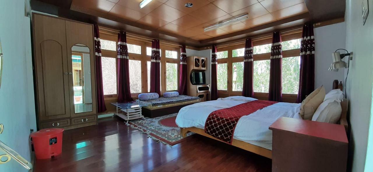Youthok Guest House 레 외부 사진